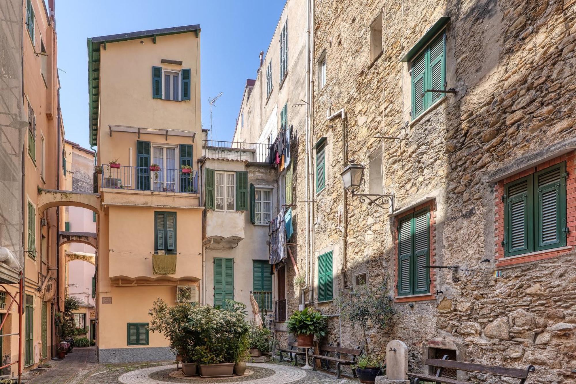 Appartement Casa Dritta à Bordighera Extérieur photo
